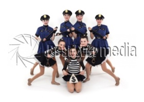 Company_Cleaning-Up-The-Town-2_HaratlandG24_0155