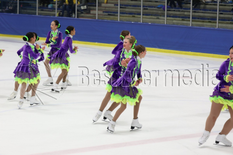 PORTER25_FRI_0V2A3505