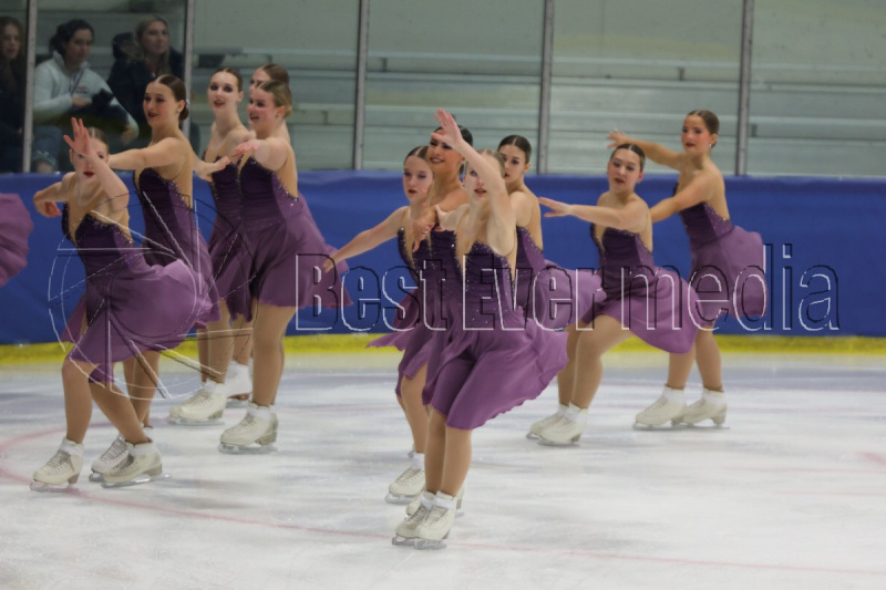 PORTER25_FRI_0V2A4501